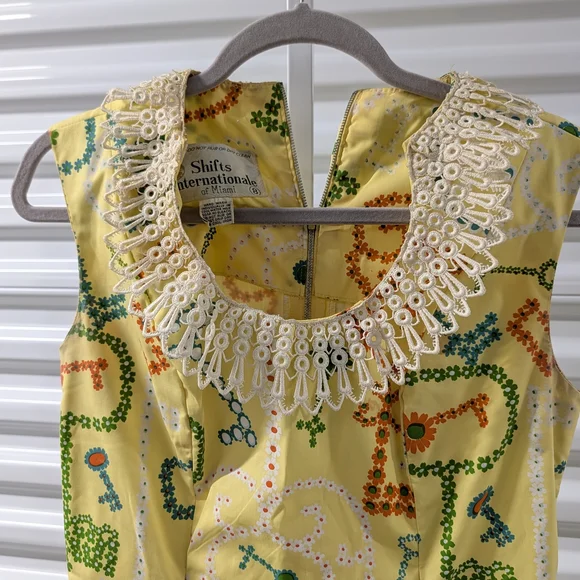 Vintage 60's Shifts International Miami Hand Screened Key Print Shift Dress - Picture 4 of 5